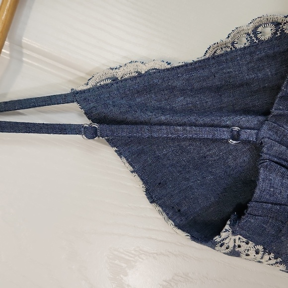 Simplee Womens Chambray Demim Embroiderd Romper Size SM Floral Boho Adjustable - Picture 7 of 11